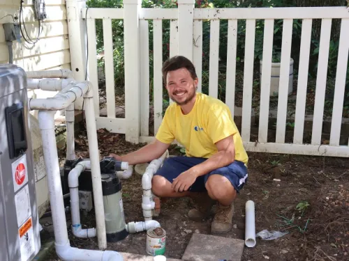 Blue Wave pool employee at an installation.